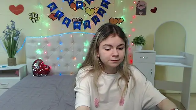 TinaRedly online show from 3, 3, 2025