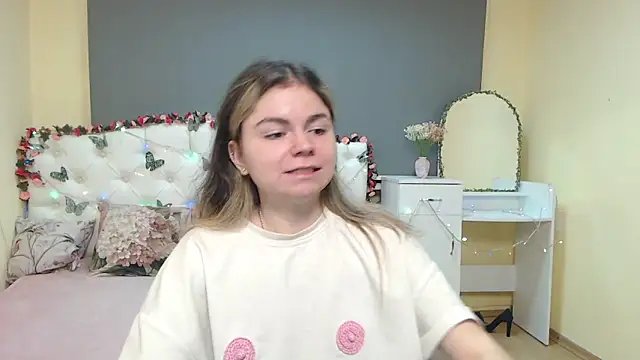 TinaRedly online show from 22, 2, 2026