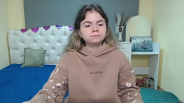 TinaRedly online show from 12, 10, 2025