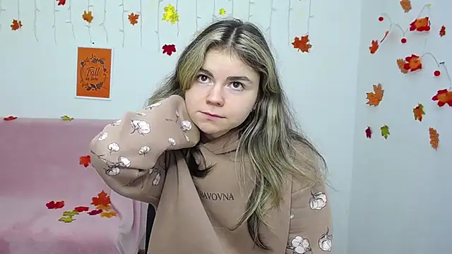 TinaRedly online show from 1, 12, 2025