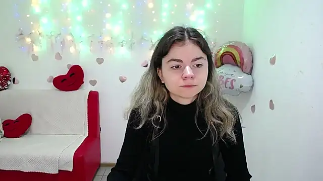 TinaRedly online show from 10, 10, 2025