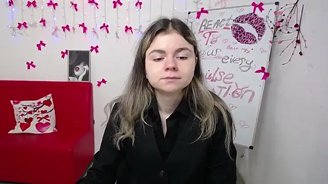 TinaRedly online show from 13, 3, 2026