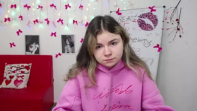 TinaRedly online show from 7, 3, 2026