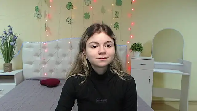 TinaRedly online show from 20, 3, 2025