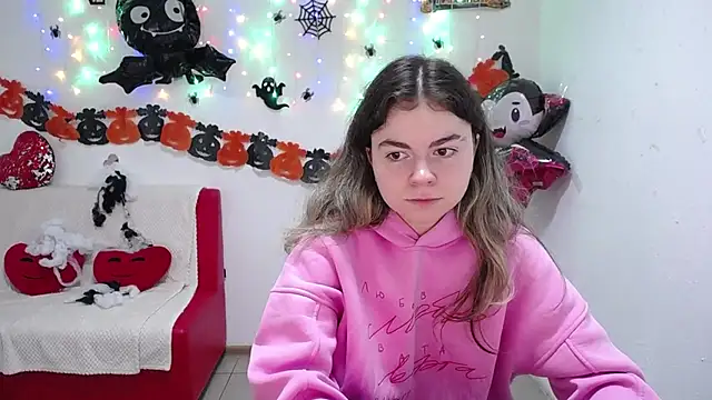 TinaRedly online show from 27, 10, 2025