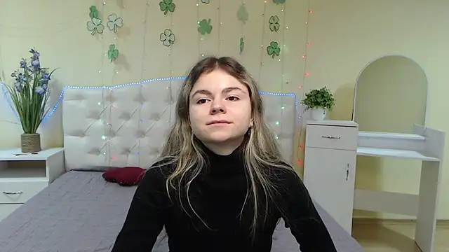 TinaRedly online show from 19, 3, 2025