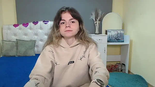 TinaRedly online show from 2, 10, 2025