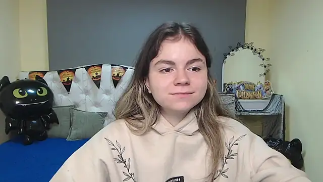 TinaRedly online show from 2, 11, 2025