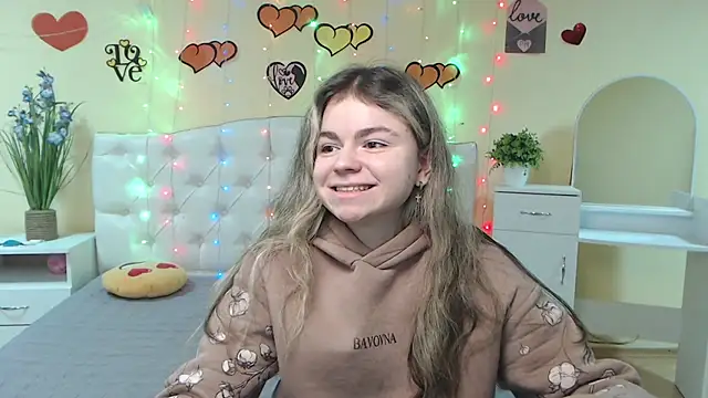 TinaRedly online show from 24, 2, 2025