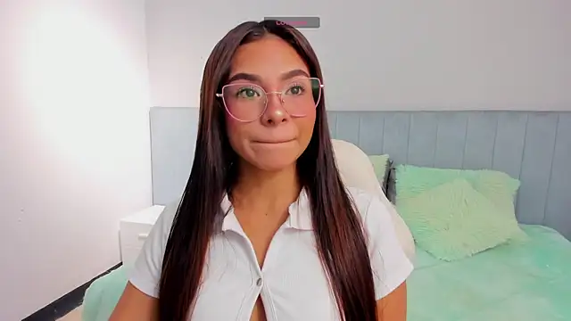 amira cute2 online show from 7, 10, 2025