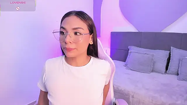 amira cute2 online show from 3, 11, 2025