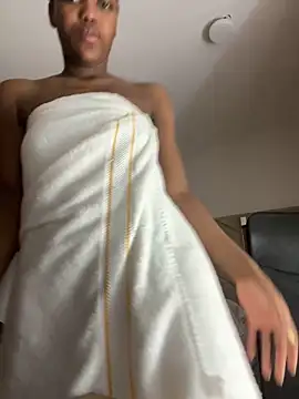 kellya  online show from 10, 9, 2025