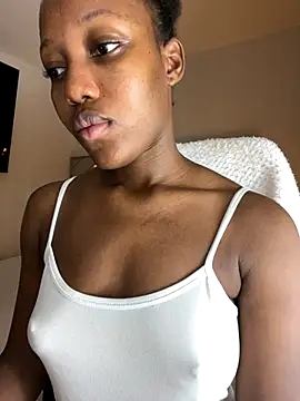 kellya  online show from 3, 10, 2025