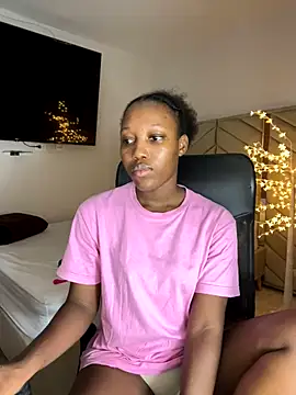 kellya  online show from 5, 11, 2025