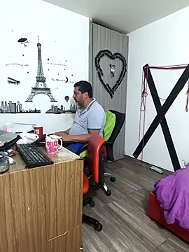 hotandfierylatinos2023 online show from 5, 12, 2025