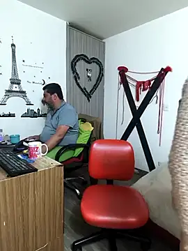 hotandfierylatinos2023 online show from 16, 10, 2025