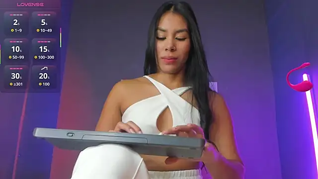 MadissonShakur online show from 13, 9, 2025