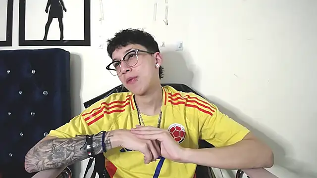  Thomas hot  online show from 10, 9, 2025