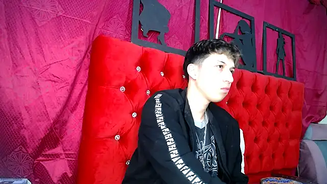  Thomas hot  online show from 19, 3, 2025