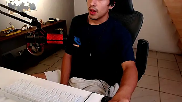 Snapshot of Thieves9 chatting on 2, 3, 2026 Thieves9 online show from 2, 3, 2026