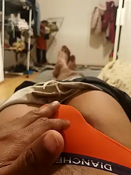 maleesa online show from 4, 4, 2026