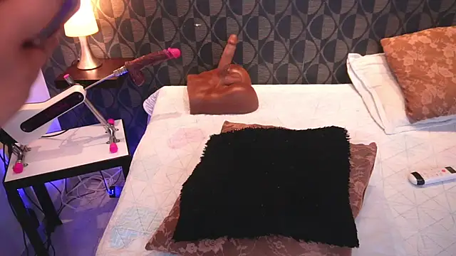 SharomRoss online show from 25, 9, 2025