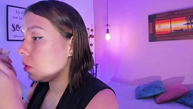 ArianaBaker online show from 11, 3, 2025