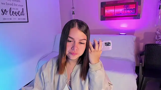 ArianaBaker online show from 21, 9, 2025