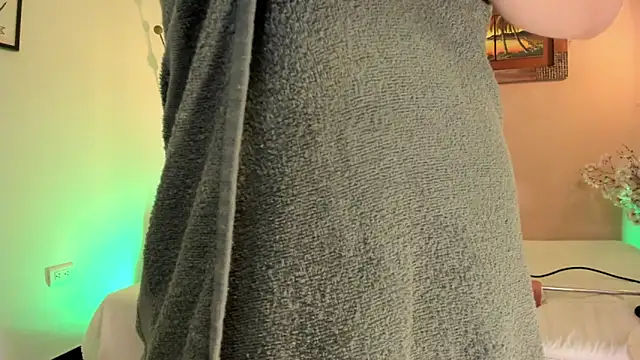 ArianaBaker online show from 18, 3, 2025