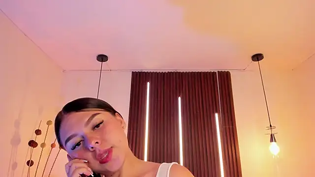 ArianaBaker online show from 29, 4, 2026