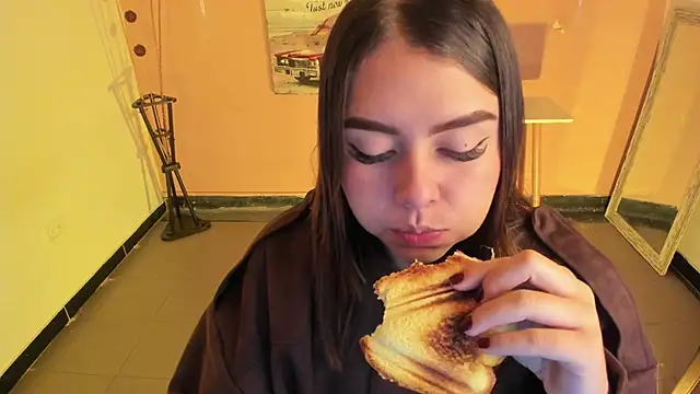 ArianaBaker online show from 29, 11, 2025