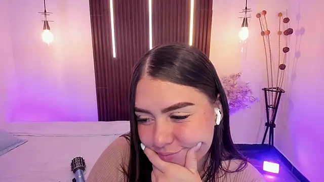 ArianaBaker online show from 14, 3, 2026