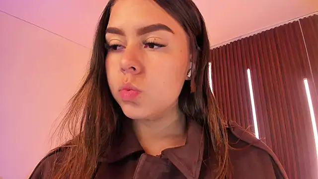 ArianaBaker online show from 9, 4, 2026