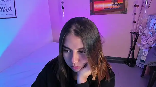 ArianaBaker online show from 30, 9, 2025