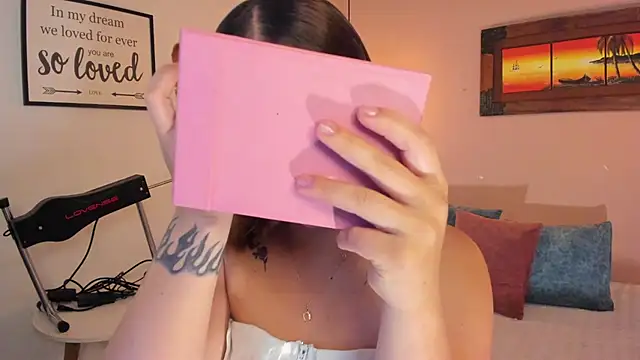 ArianaBaker online show from 7, 3, 2025