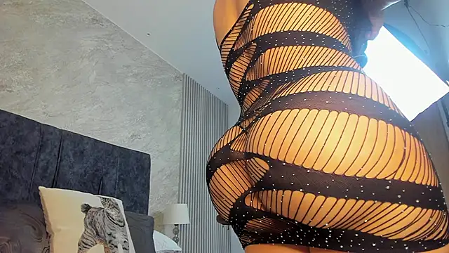 lola  sweetx online show from 15, 10, 2025