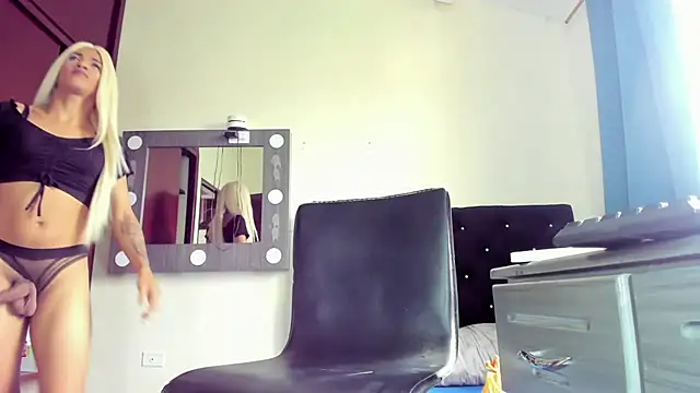 xmissinchesxx online show from 17, 9, 2025