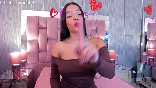 Snapshot of Chloe_evans__ chatting on 2, 10, 2025 Chloe evans online show from 2, 10, 2025