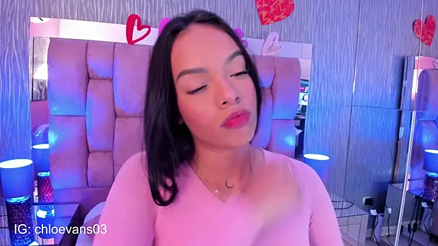 Snapshot of Chloe_evans__ chatting on 24, 9, 2025 Chloe evans online show from 24, 9, 2025