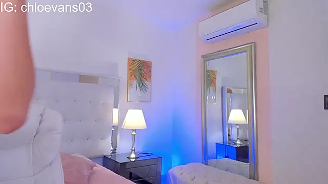 Chloe evans   online show from 7, 1, 2026