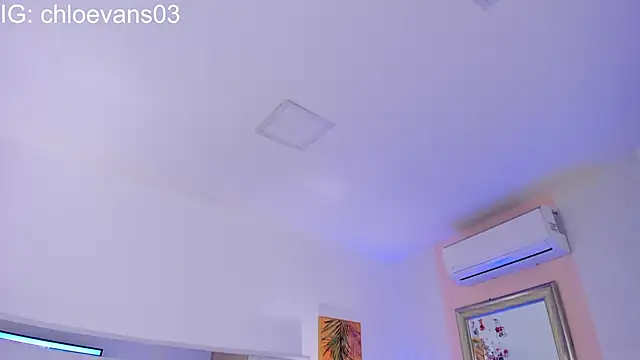 Chloe evans   online show from 19, 12, 2025