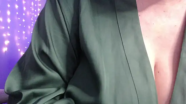 missdaniels online show from 27, 2, 2025