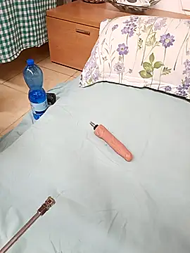 EmmaQueen4 online show from 2, 12, 2025