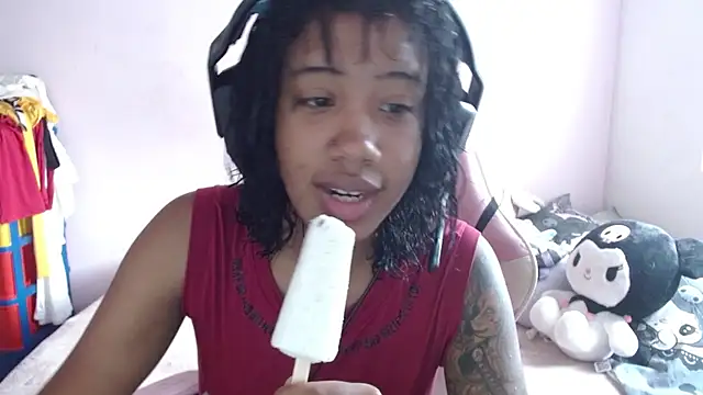 TiffanyRoouse online show from 4, 10, 2025