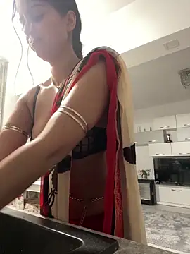 Snapshot of _adelle chatting on 29, 11, 2025 adelle online show from 29, 11, 2025