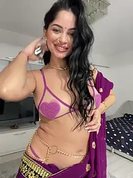  adelle online show from 28, 3, 2026