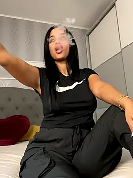 Snapshot of _adelle chatting on 17, 9, 2025 adelle online show from 17, 9, 2025