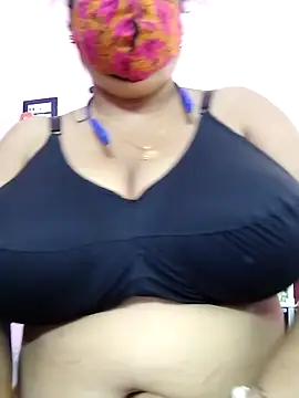 Snapshot of Kayra_34 chatting on 2, 11, 2025 Kayra 34 online show from 2, 11, 2025