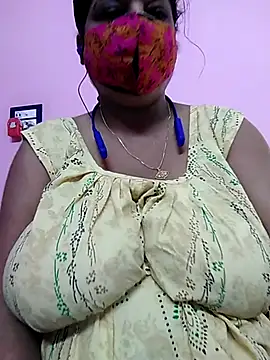 Snapshot of Kayra_34 chatting on 10, 10, 2025 Kayra 34 online show from 10, 10, 2025