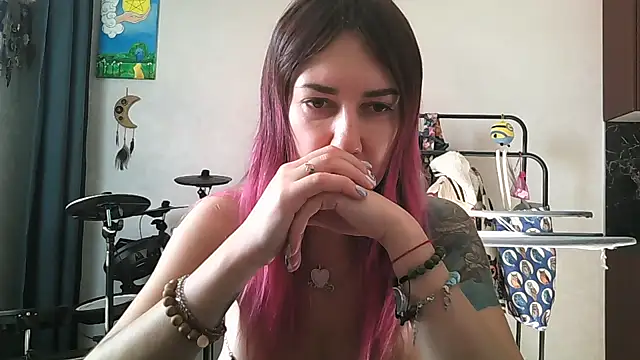 Snapshot of BlueXOwl chatting on 15, 9, 2025 BlueXOwl online show from 15, 9, 2025